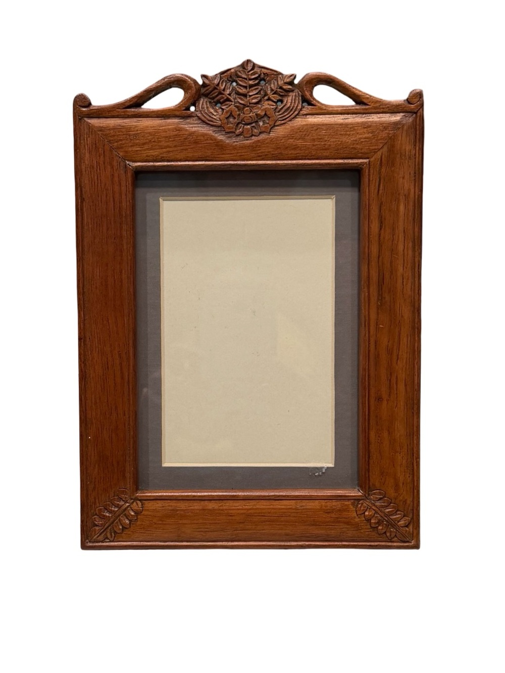 Vintage Style Wood 4x6 Picture Frame Ornate Carved Floral Top Brown